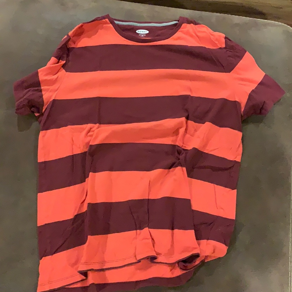 Old Navy tee.